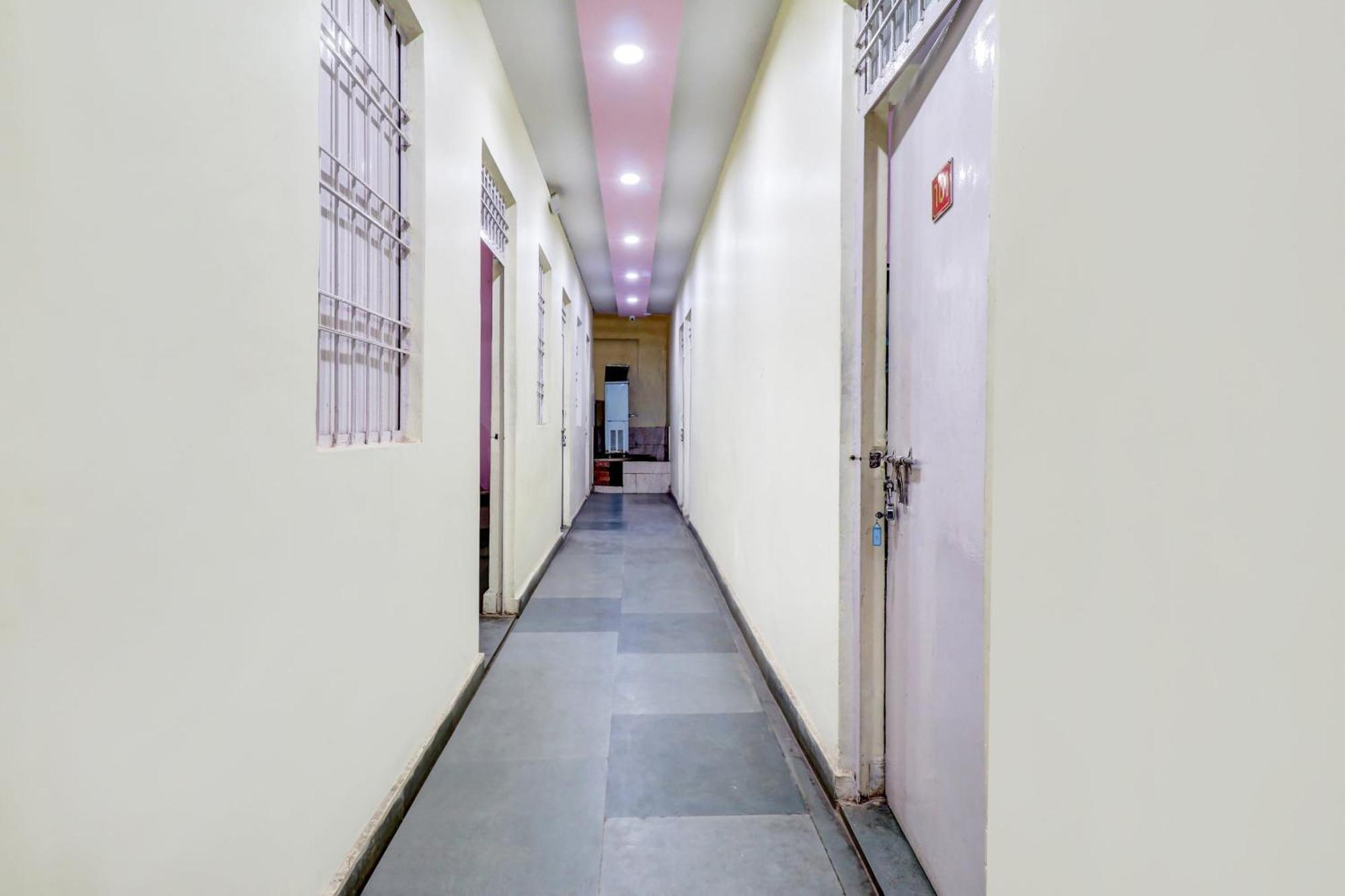 Hotel Spot On Siddhi Maa Gwalior Exterior foto